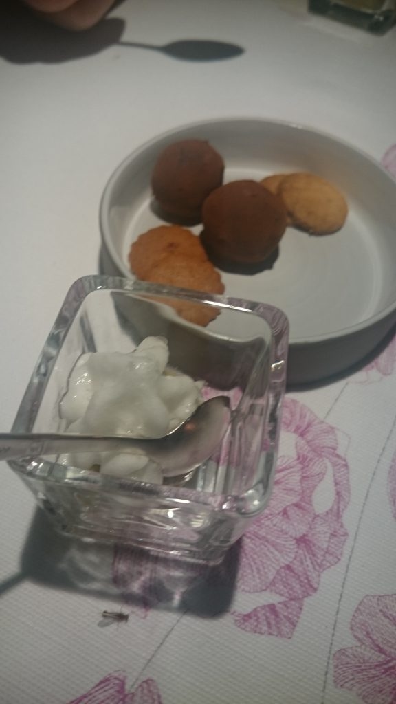Uit eten bij Hiša Franko: de bonbons, koekjes en snoepjes voor bij de koffie