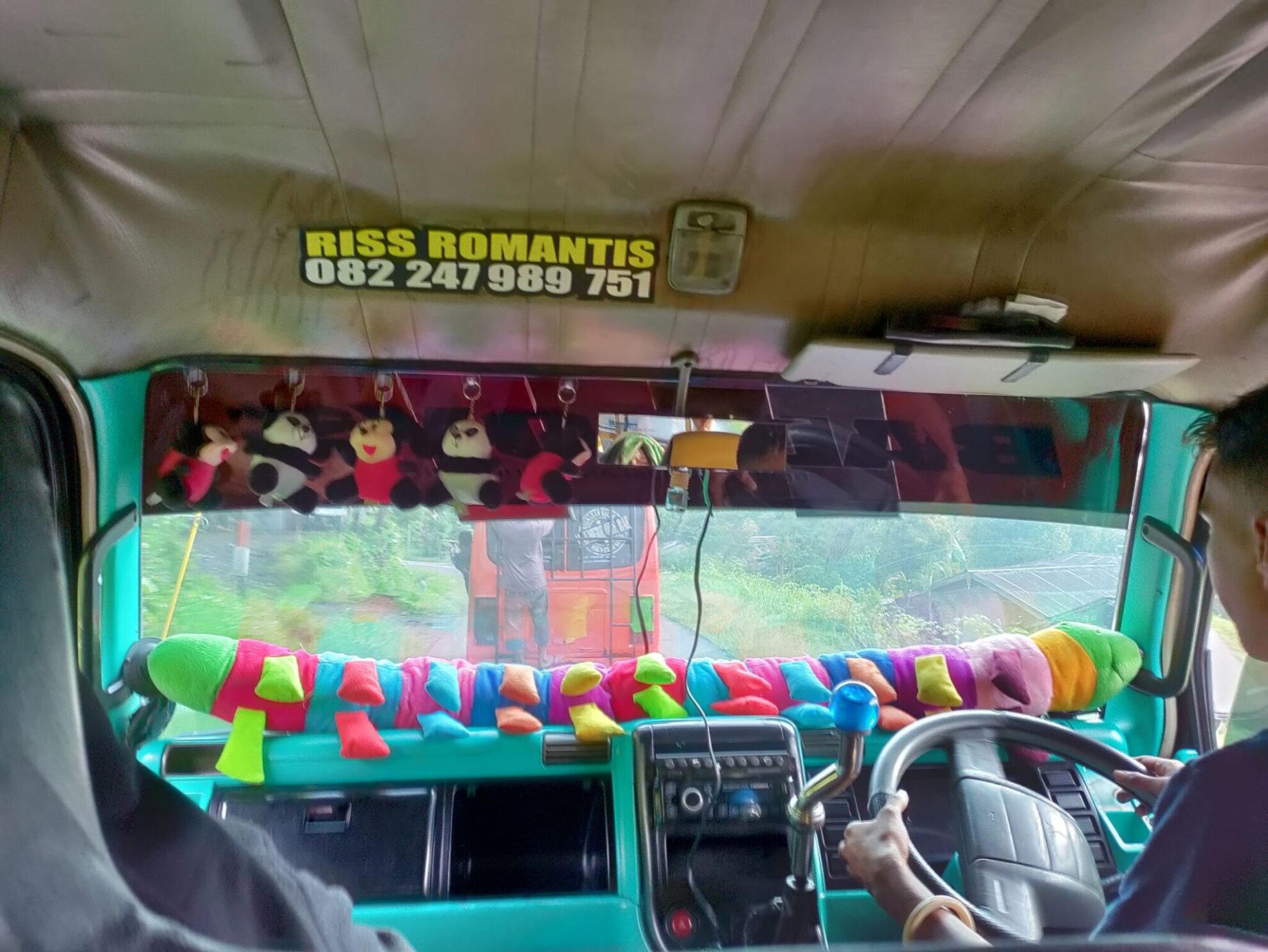 Flores Indonesië | Met de bus over de Trans Flores Highway
