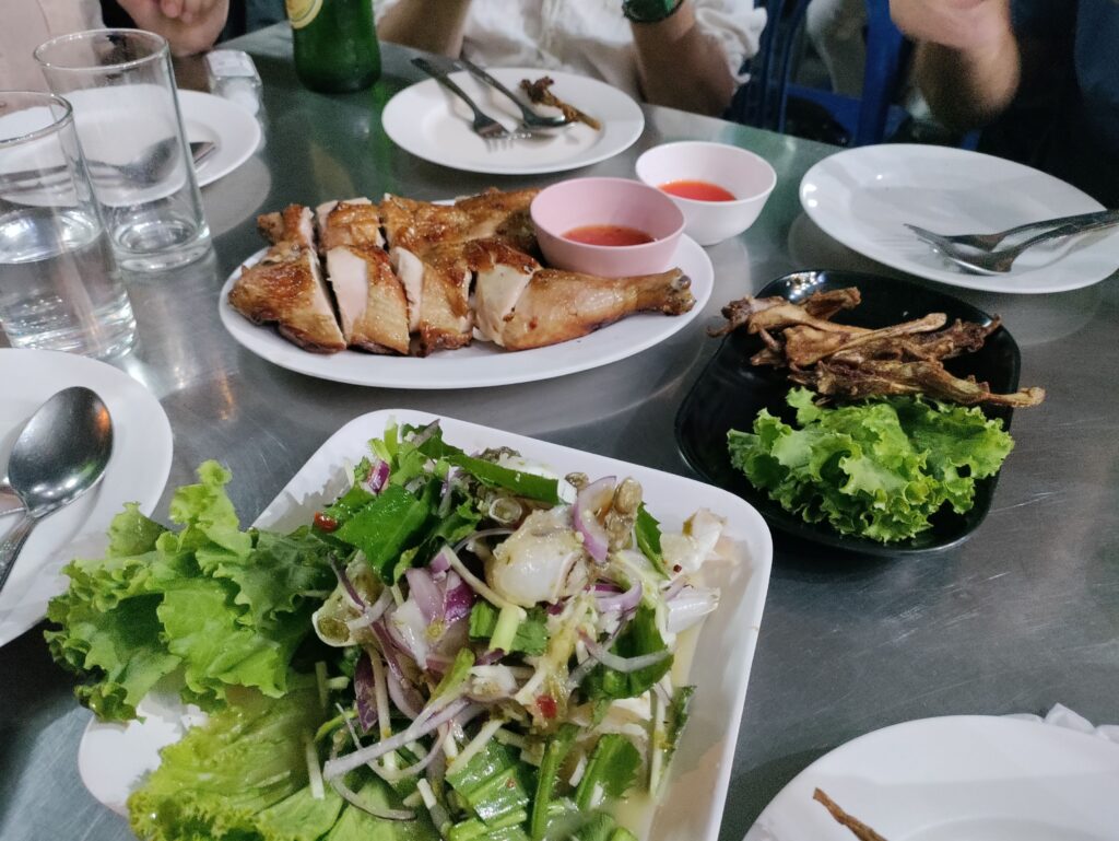Laab Udon | Restaurant Bangkok | Talad Noi