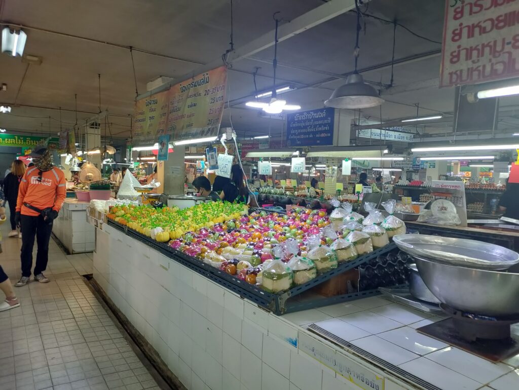 Siri Wattana Market